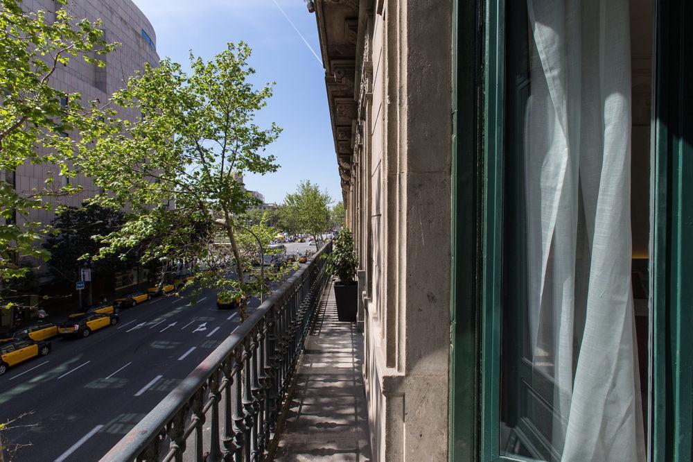 Отель Izaila Plaza Catalunya Барселона Экстерьер фото