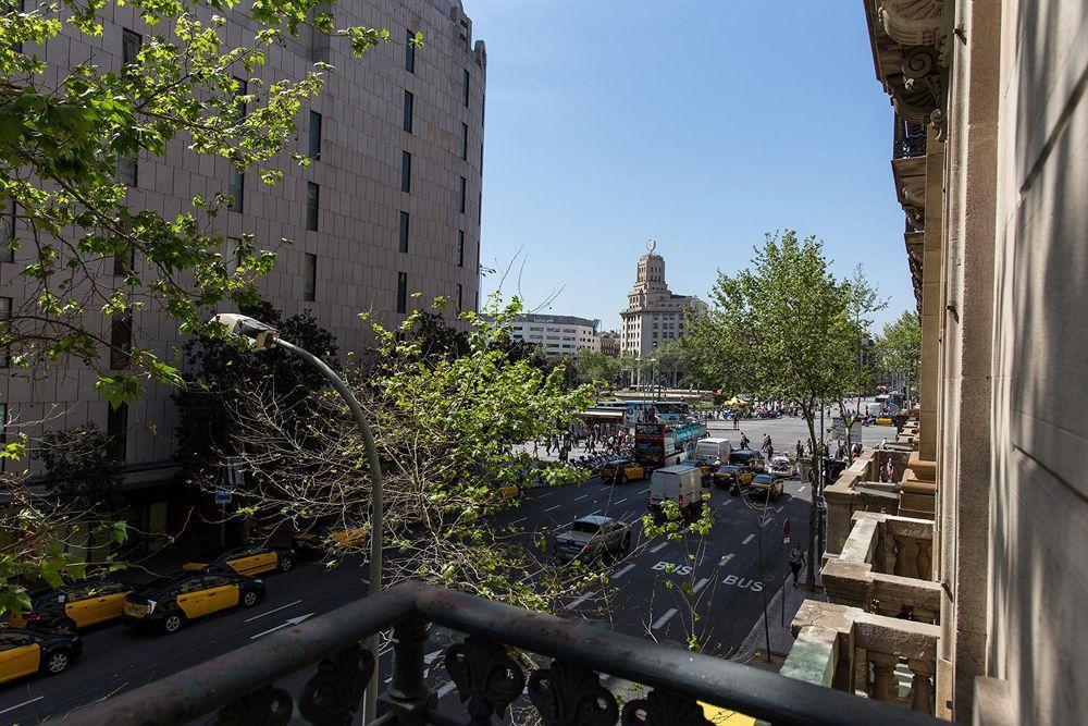 Отель Izaila Plaza Catalunya Барселона Экстерьер фото
