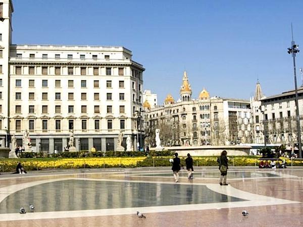 Отель Izaila Plaza Catalunya Барселона Экстерьер фото